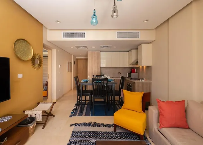 Jazzy 1bdr W Outdoor Pool View Terrace Free Pool & Access Appartement Hurghada