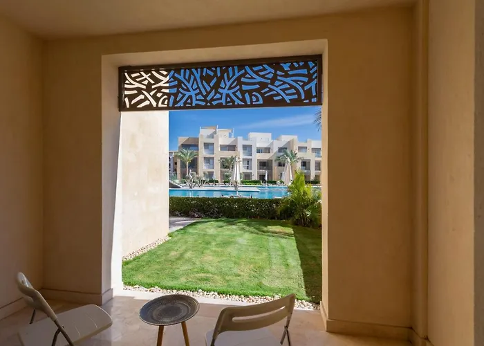 Jazzy 1bdr W Outdoor Pool View Terrace Free Pool & Access